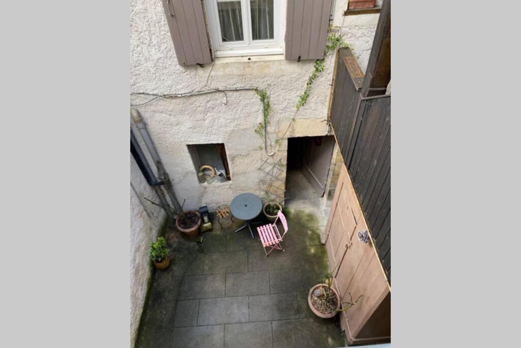 Appartamento Le Puits Du Bourg Nevers Esterno foto