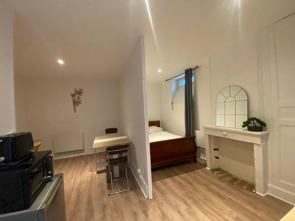 Appartamento Le Puits Du Bourg Nevers Esterno foto