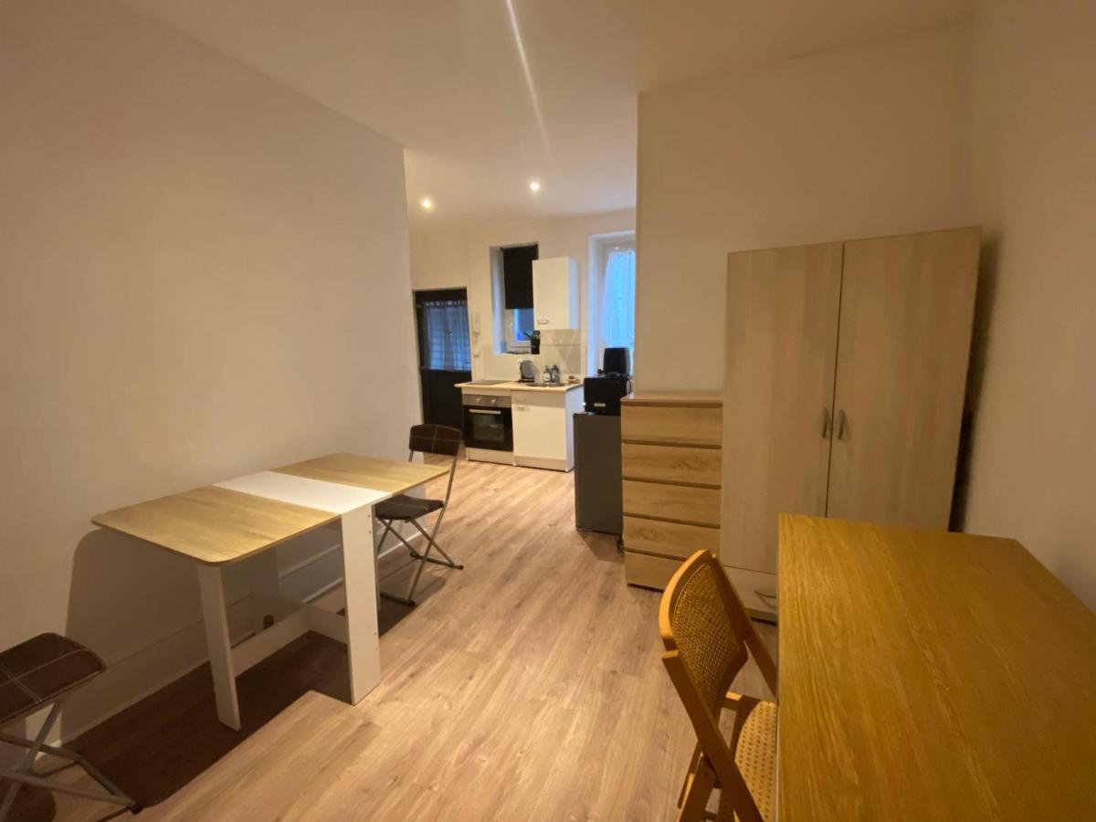Appartamento Le Puits Du Bourg Nevers Esterno foto