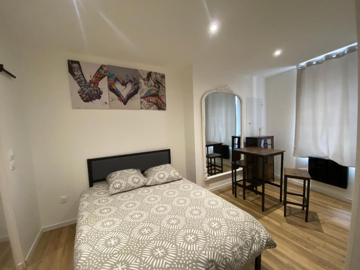 Appartamento Le Puits Du Bourg Nevers Esterno foto